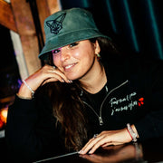 "FOUS MOI LA PAIX J'AI MES RĂGLES" 𩞠SWEAT Ă COL ZIPPĂ