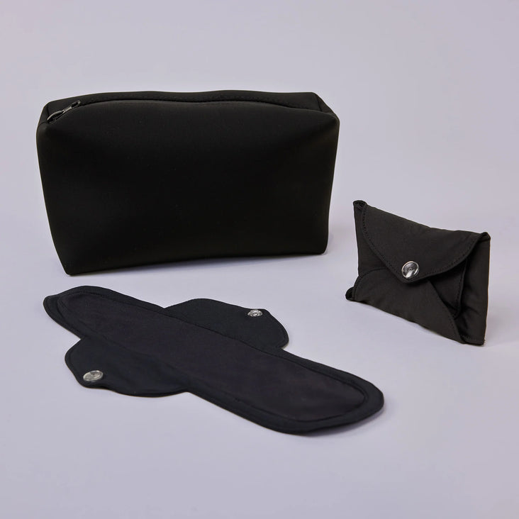 KIT MENSTRUEL I POCHETTE ÉTANCHE ET SERVIETTES HYGIÉNIQUES LAVABLES - FLUX LÉGER À MOYENS